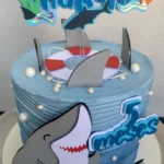Topo de Bolo Tubarão em Camadas