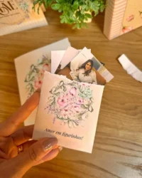 Álbum Amor em Figurinhas (Moldes da Lê)