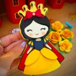 Topo de Bolo Branca de Neve em Camadas